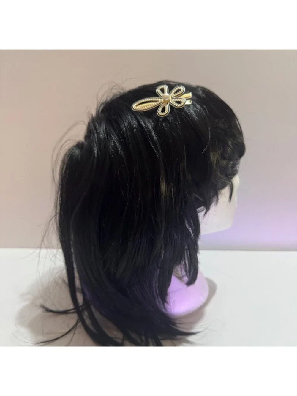 Gold-Toned Hair Clip With Faux Pearl Flower Design Elegant Style NEW